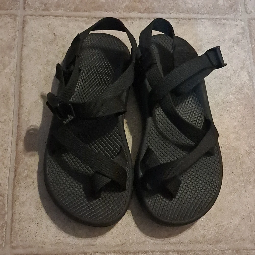 Chaco Z/Cloud 2 Sandals Black with Adjustable Strap Size 7